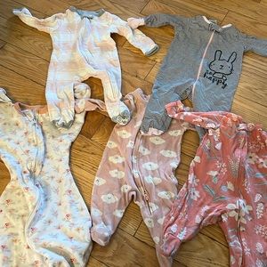 0-3 moth lightweight babygirl footie pjs